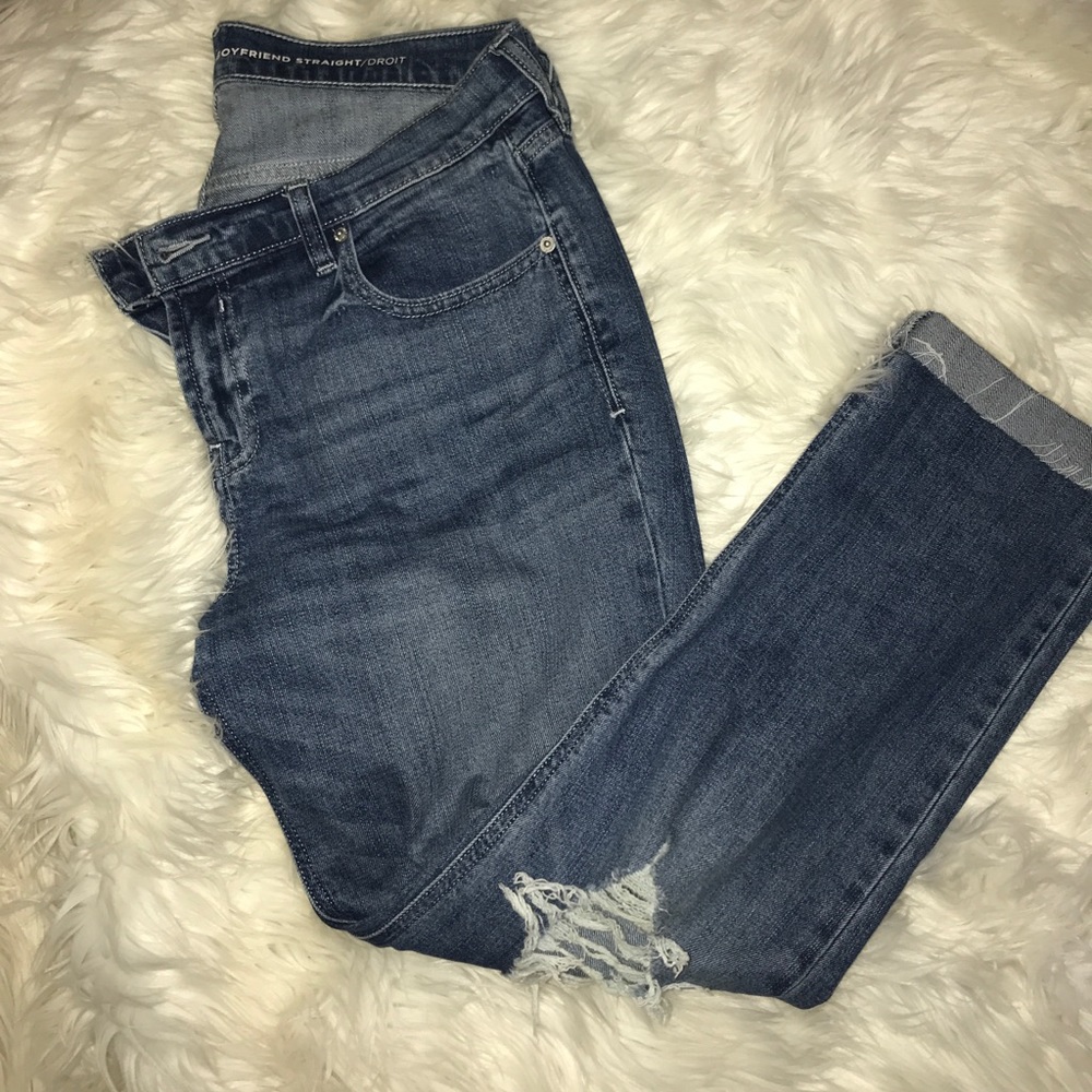 Old Navy Cropped Boyfriend Jeans